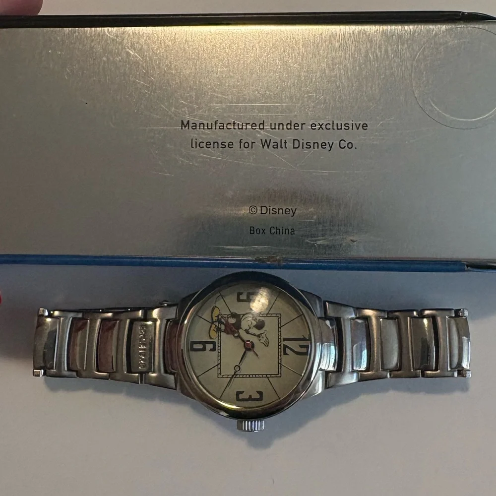 Vintage Disney Stainless Steel Mickey Mouse Watch‎ – NEW in Tin Box, New Battery